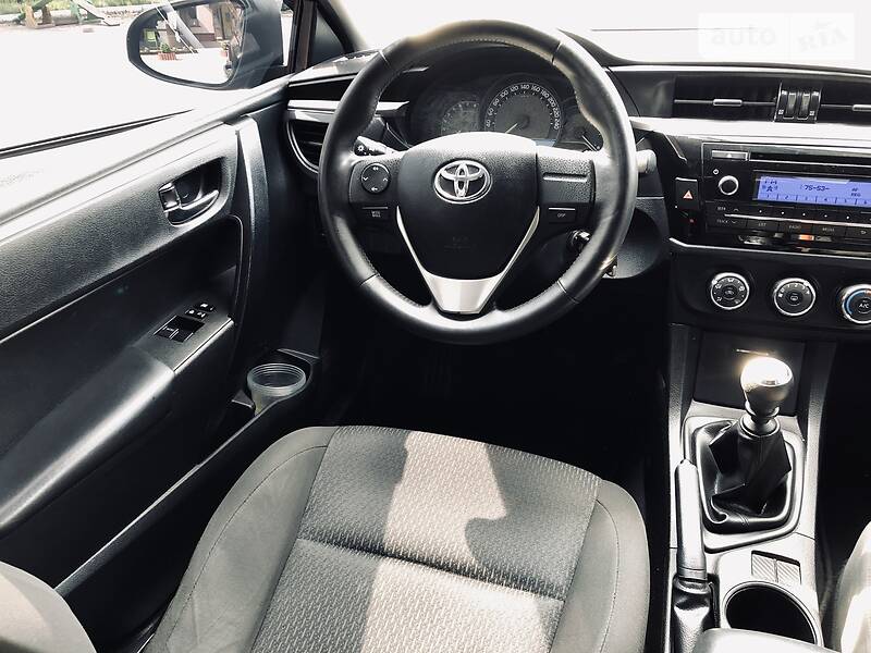 Седан Toyota Corolla 2013 в Богородчанах