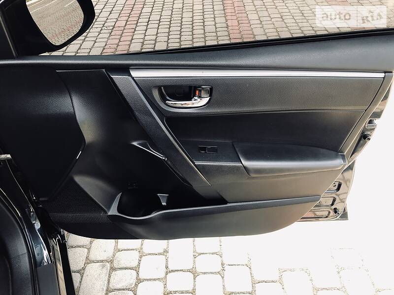 Седан Toyota Corolla 2013 в Богородчанах