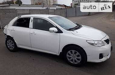 Седан Toyota Corolla 2012 в Виннице