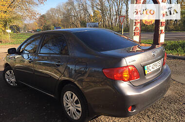 Седан Toyota Corolla 2008 в Тернополе