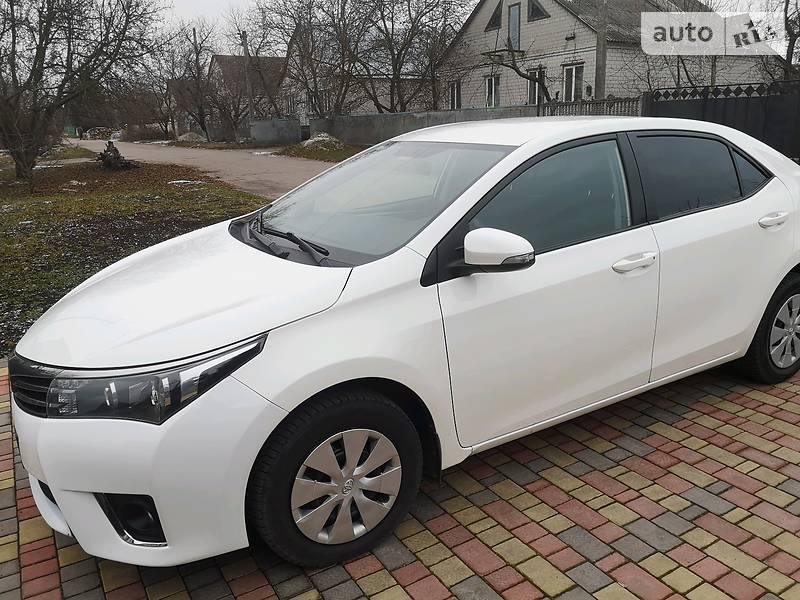 Toyota Corolla 1.6 OFFICIAL