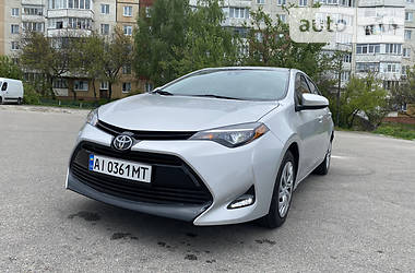 Седан Toyota Corolla 2017 в Києві