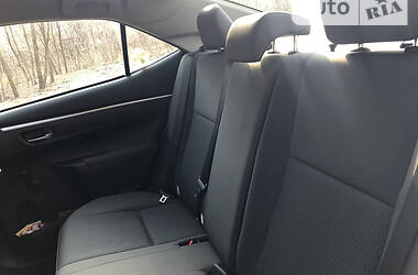 Седан Toyota Corolla 2016 в 