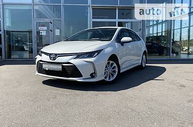 Седан Toyota Corolla 2020 в Харькове