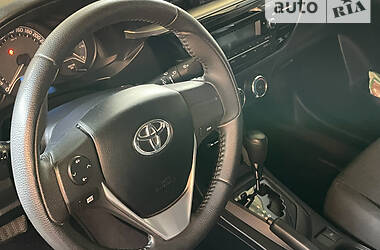 Седан Toyota Corolla 2014 в Славянске