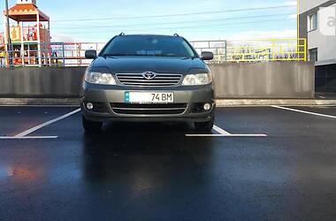 Универсал Toyota Corolla 2004 в 