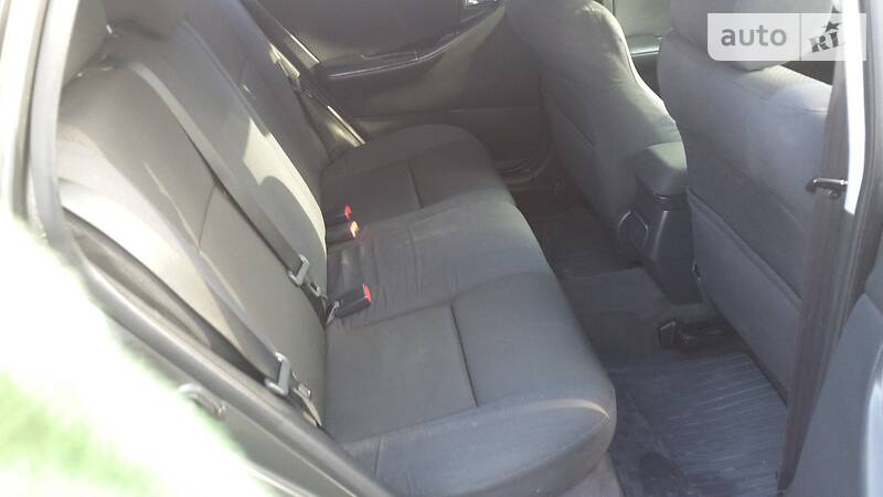 Універсал Toyota Corolla 2004 в Вишгороді