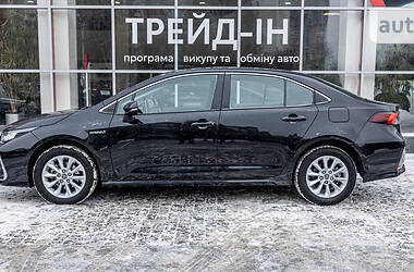 Седан Toyota Corolla 2019 в Днепре