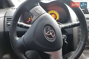 Седан Toyota Corolla 2008 в Бучі