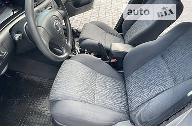 Универсал Toyota Corolla 2003 в 