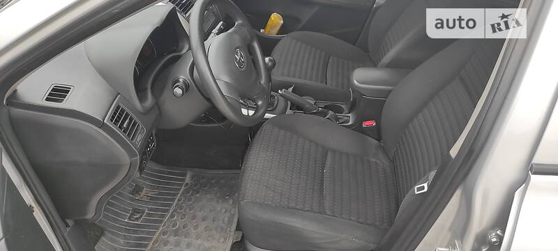 Седан Toyota Corolla 2008 в Киеве