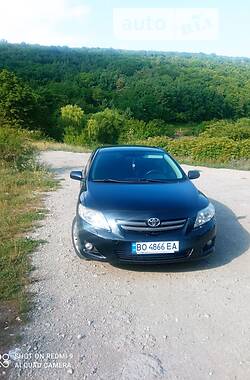 Седан Toyota Corolla 2008 в Борщеве