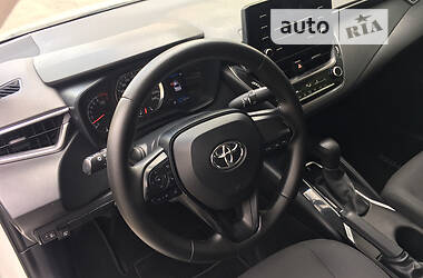 Седан Toyota Corolla 2020 в Киеве