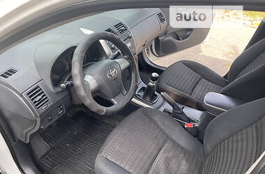 Седан Toyota Corolla 2012 в 