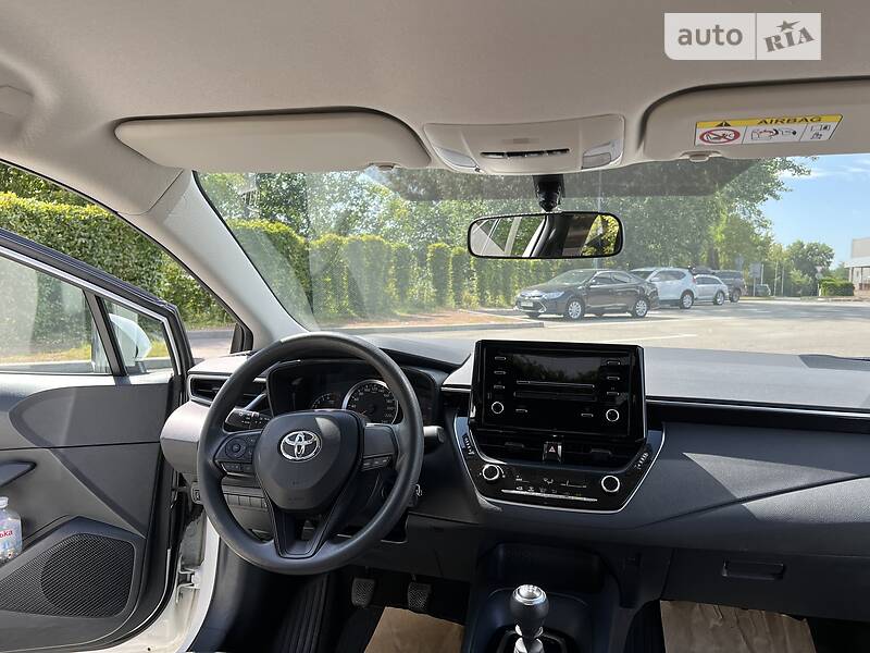Седан Toyota Corolla 2020 в Киеве