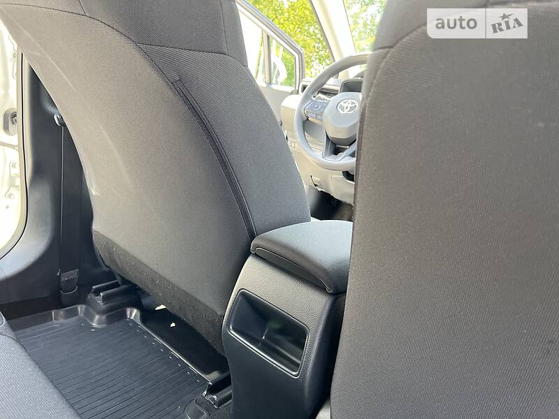 Седан Toyota Corolla 2020 в Киеве
