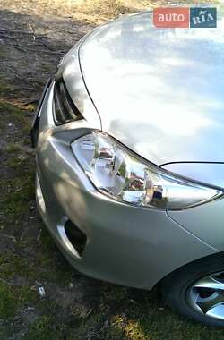 Седан Toyota Corolla 2010 в Чернігові