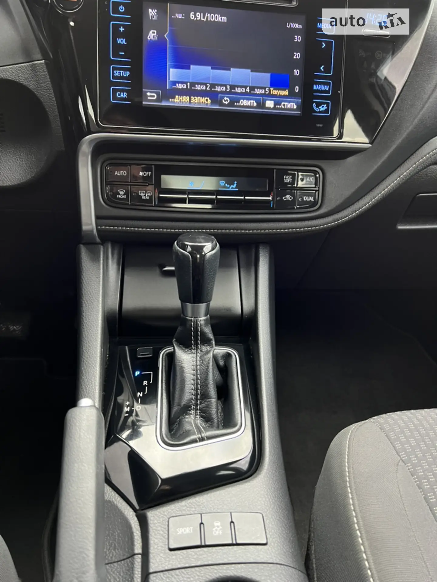 2018 Toyota Corolla - мініатюра 12