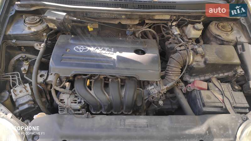 Універсал Toyota Corolla 2004 в Дніпрі