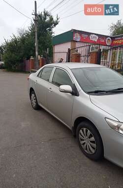 Седан Toyota Corolla 2013 в 