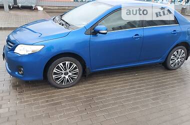 Седан Toyota Corolla 2010 в Киеве