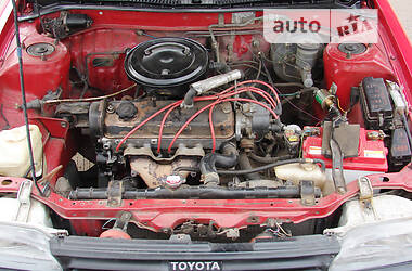 Хетчбек Toyota Corolla 1987 в 