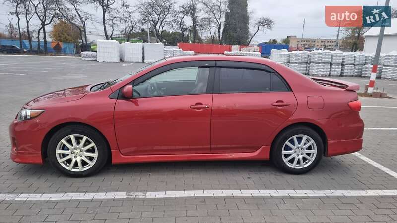Седан Toyota Corolla 2013 в Одесі