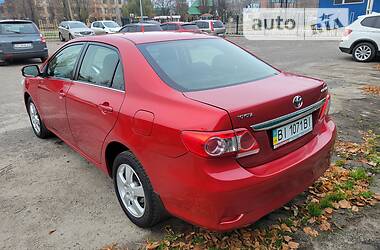 Седан Toyota Corolla 2010 в Полтаве