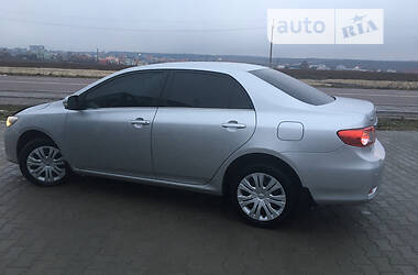 Седан Toyota Corolla 2011 в Тернополе