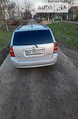 Универсал Toyota Corolla 2003 в 
