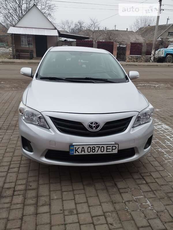 Седан Toyota Corolla 2010 в Любашевке