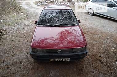 Седан Toyota Corolla 1988 в Новояворовске