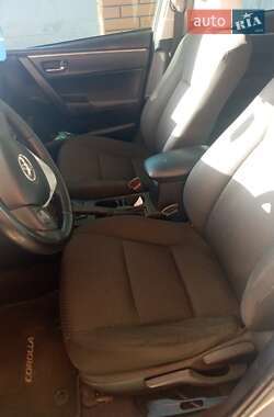 Седан Toyota Corolla 2013 в 