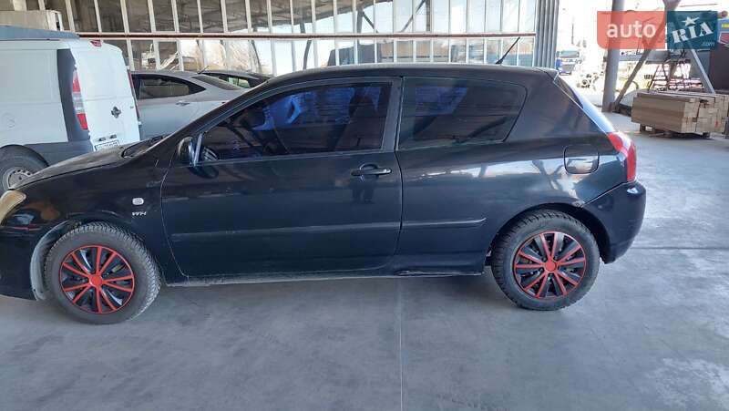 Хетчбек Toyota Corolla 2003 в Одесі