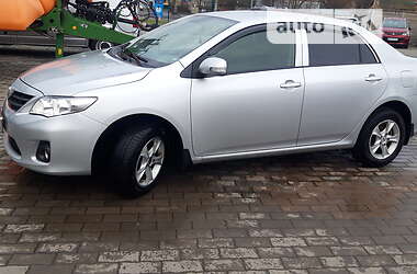 Седан Toyota Corolla 2011 в Радомышле