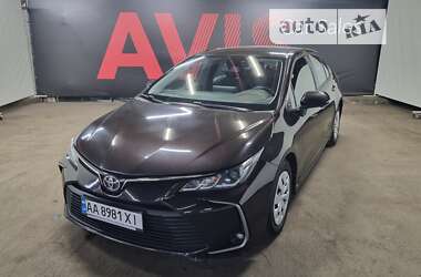 Седан Toyota Corolla 2019 в Києві