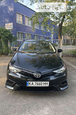 Хетчбек Toyota Corolla 2017 в Києві