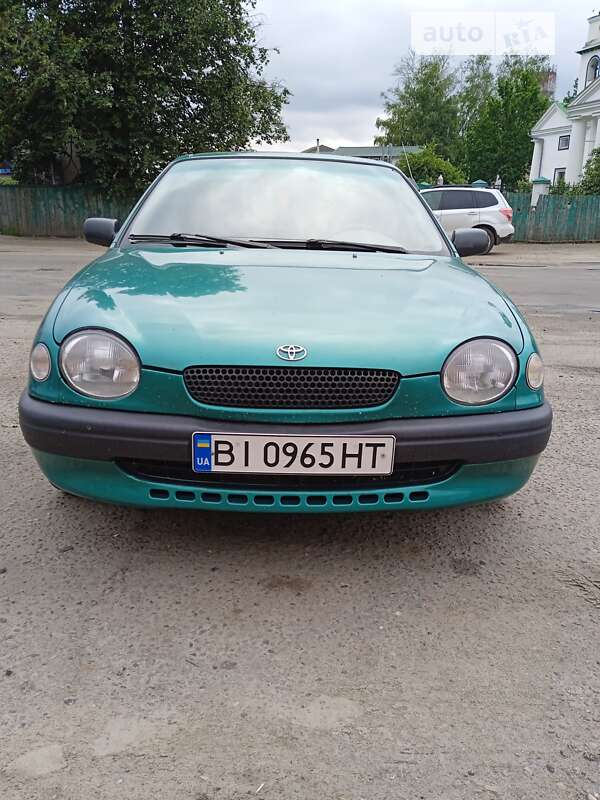 Седан Toyota Corolla 1997 в Харькове