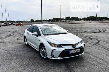 Седан Toyota Corolla 2019 в Львове