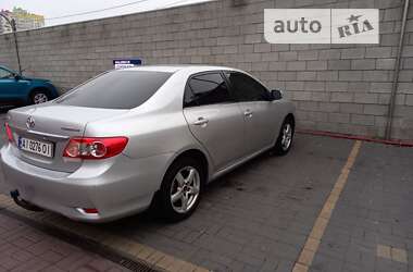 Седан Toyota Corolla 2012 в Киеве