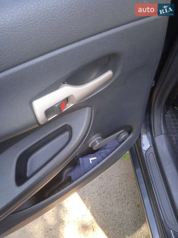 Седан Toyota Corolla 2009 в Киеве фото 10 Седан Toyota Corolla 2009 в Киеве