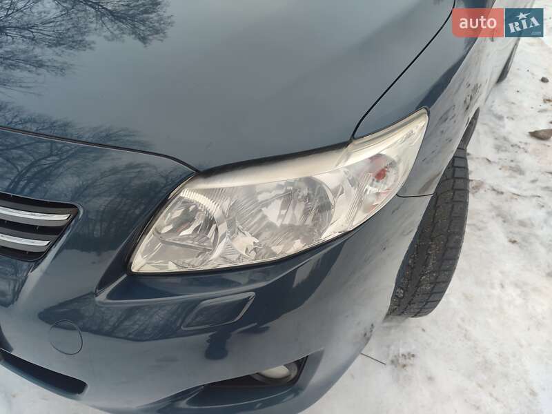 Седан Toyota Corolla 2007 в Корюківці