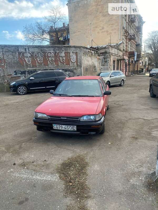 Седан Toyota Corolla 1991 в Одессе
