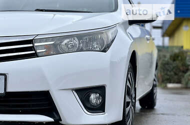 Седан Toyota Corolla 2014 в 