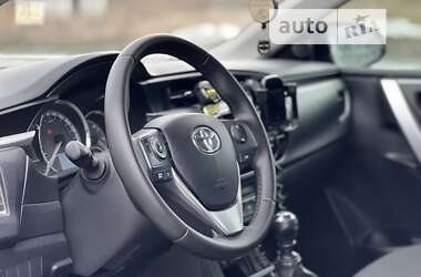 Седан Toyota Corolla 2014 в 
