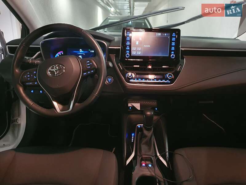 Седан Toyota Corolla 2021 в Киеве