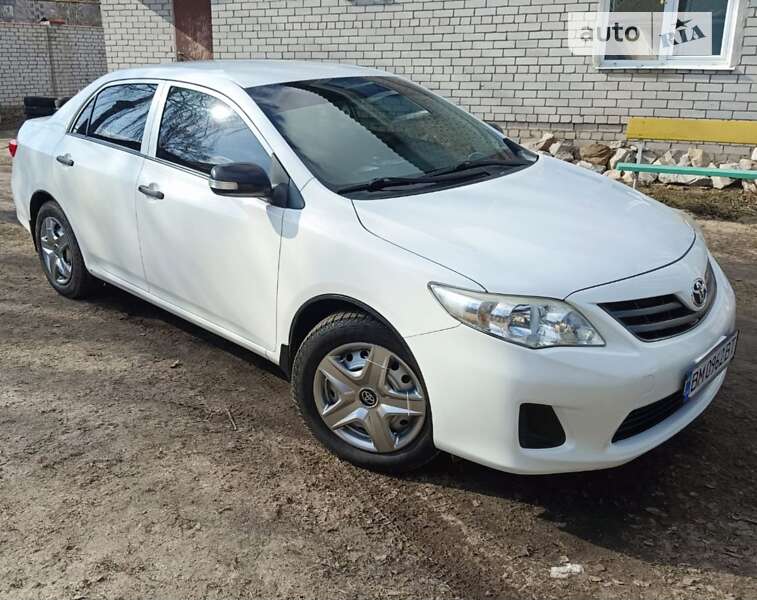 Седан Toyota Corolla 2010 в Шостці