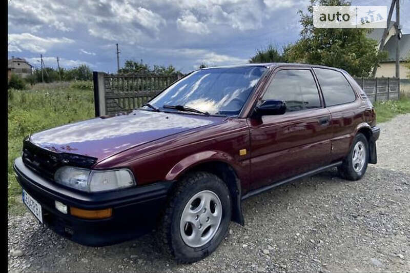 Хэтчбек Toyota Corolla 1987 в Глыбокой