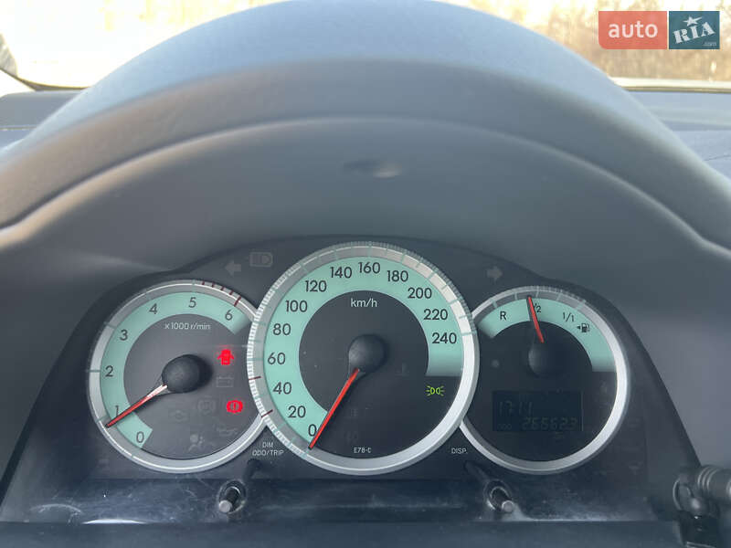 Мінівен Toyota Corolla 2007 в Чернівцях