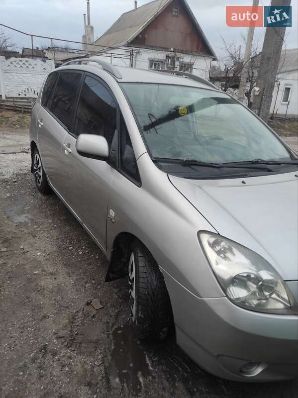 Універсал Toyota Corolla 2002 в Кам'янському